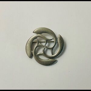 Signed Kenneth Kantro Vintage The Fish Swim Brooch/Pin Pewter